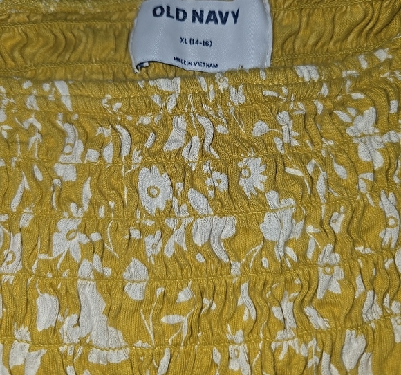 Floral and Solid Dresses Collection - Picture 2 of 7